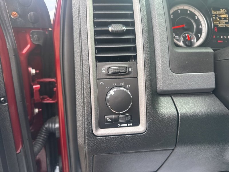 Used 2017 RAM 2500 Tradesman w/ Chrome Appearance Group image 24