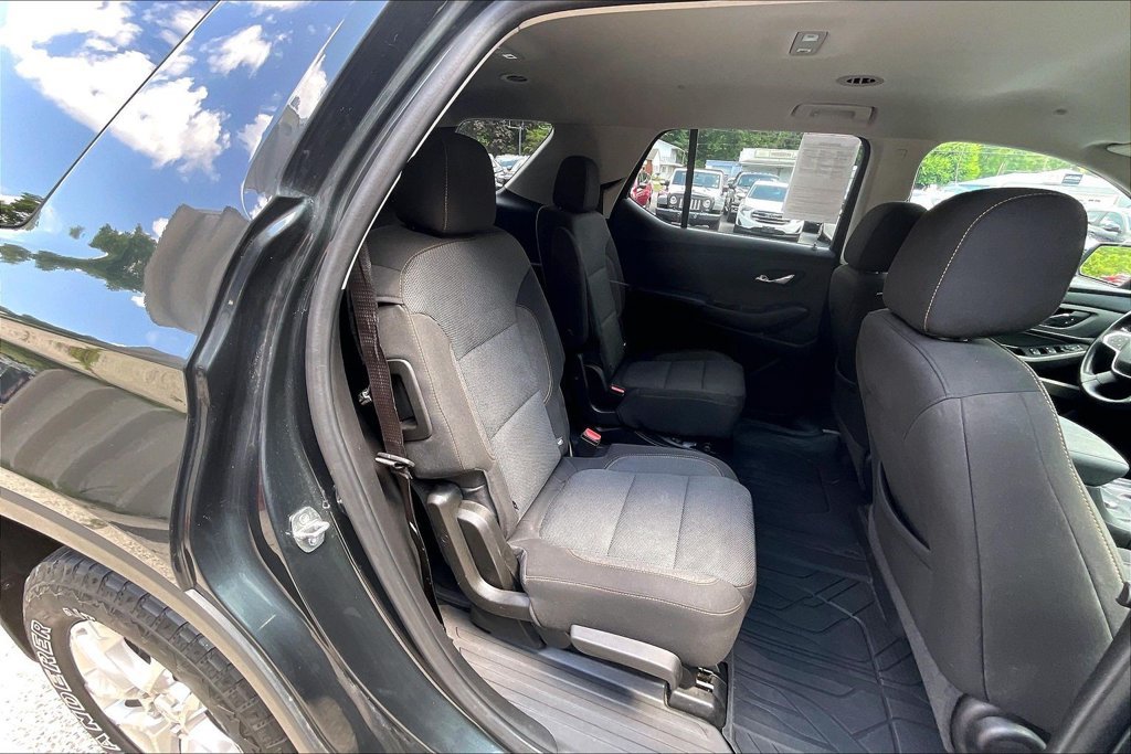 Used 2021 Chevrolet Traverse LT w/ LPO, Floor Liner Package AWD/4WD image 26