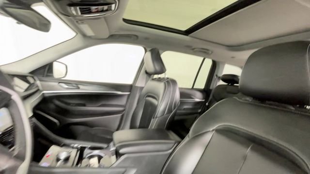 Used 2023 Jeep Grand Cherokee 4WD 4xe image 26