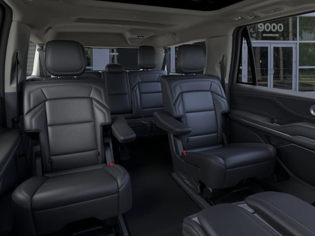 New 2026 Lincoln Navigator L Reserve AWD/4WD image 11