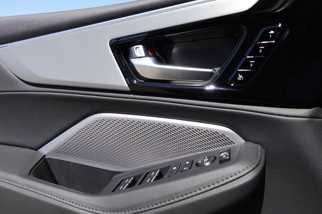 New 2026 Acura MDX FWD image 14