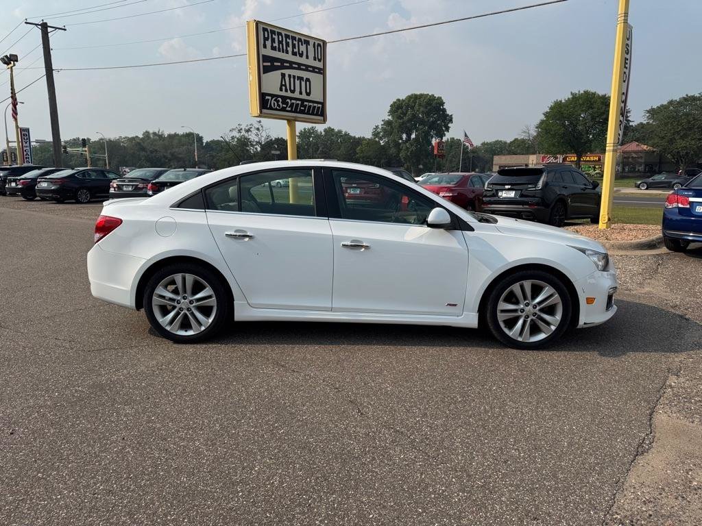 Used 2015 Chevrolet Cruze LTZ w/ Sun, Sound and Sport Package FWD image 3
