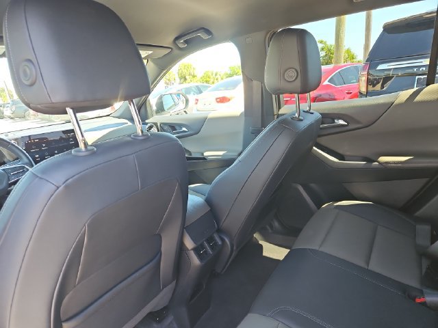 Used 2025 Chevrolet Equinox LT w/ Convenience Package II FWD image 11