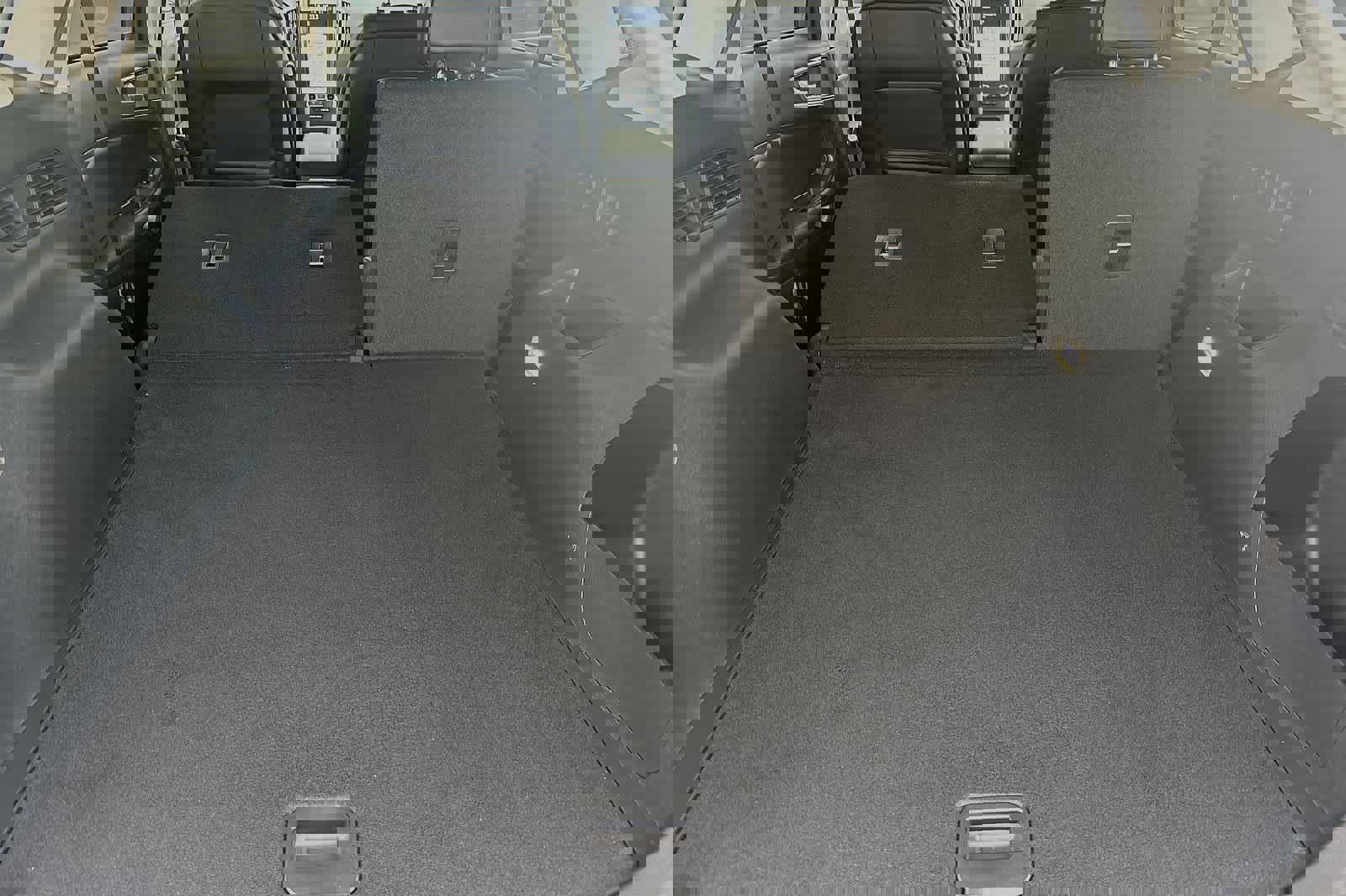 New 2024 Ford Edge SEL w/ Convenience Package image 13