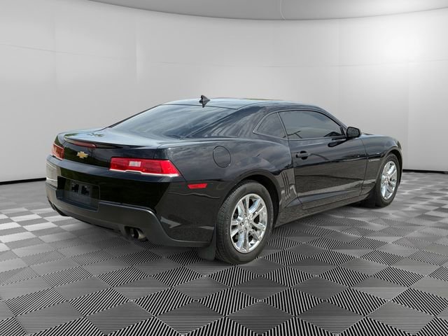 Used 2015 Chevrolet Camaro LS RWD image 5