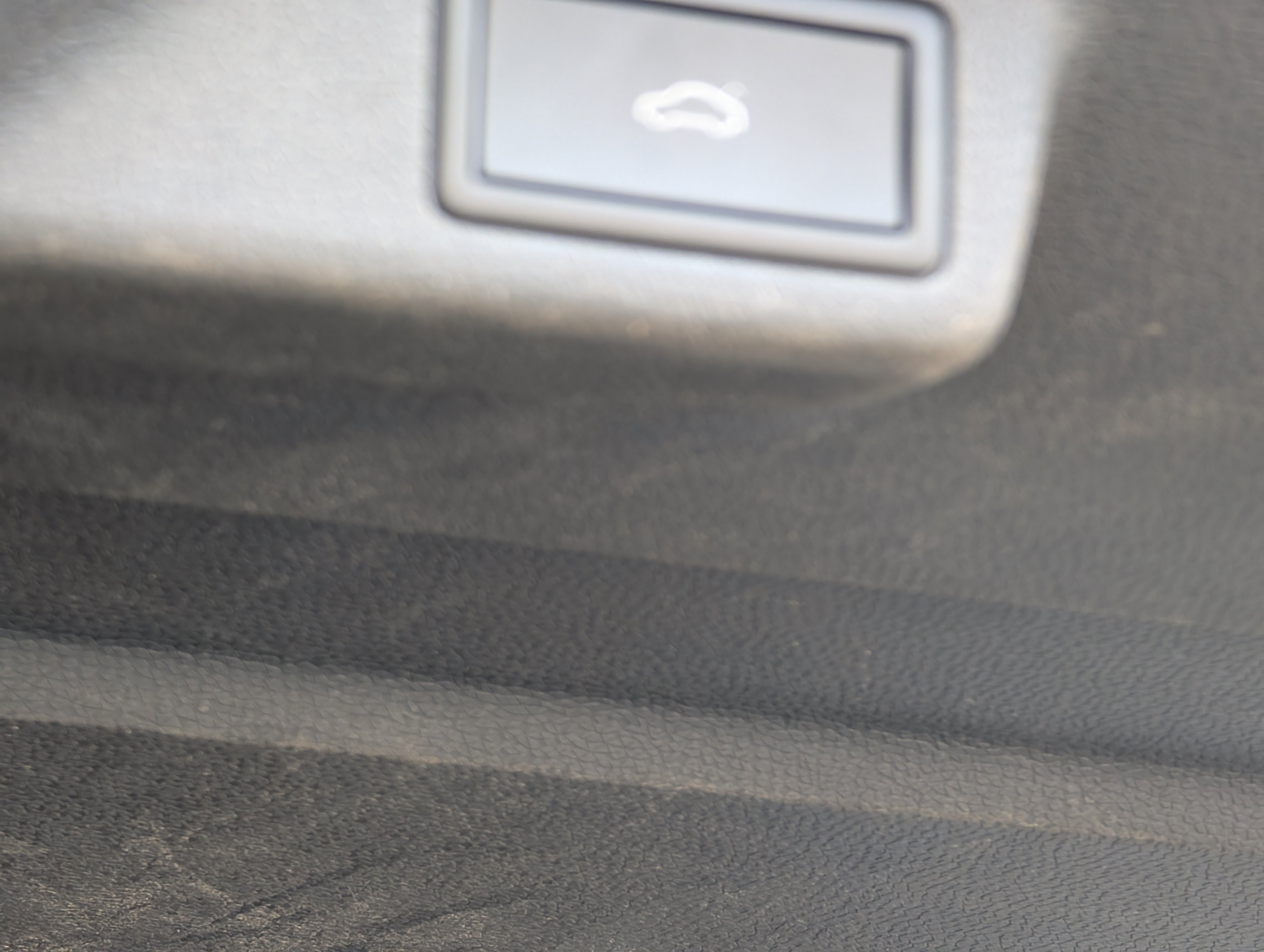 Used 2025 Volkswagen ID. Buzz Pro S Plus RWD image 21