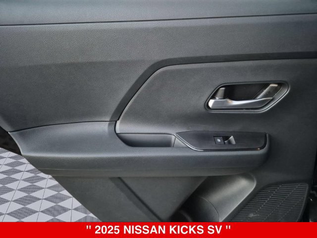 Certified 2025 Nissan Kicks SV w/ SV Premium Package AWD/4WD image 30