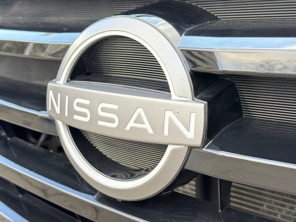 Used 2025 Nissan Pathfinder SL image 13