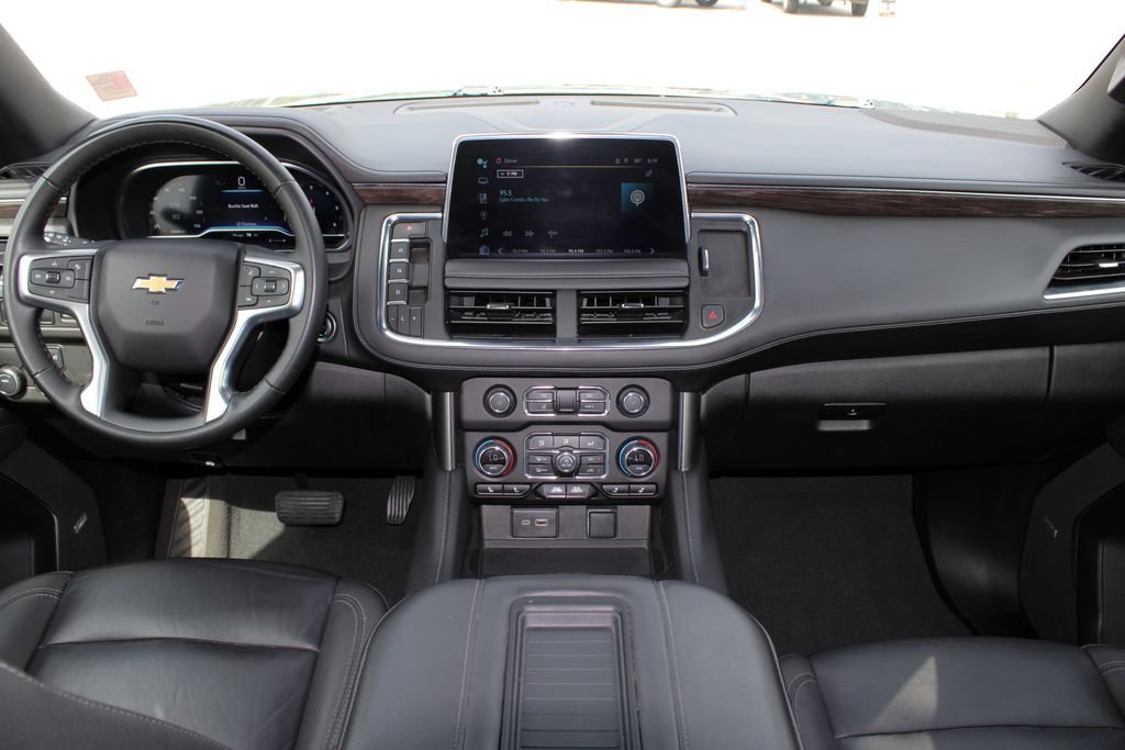 Used 2024 Chevrolet Tahoe LT RWD image 9