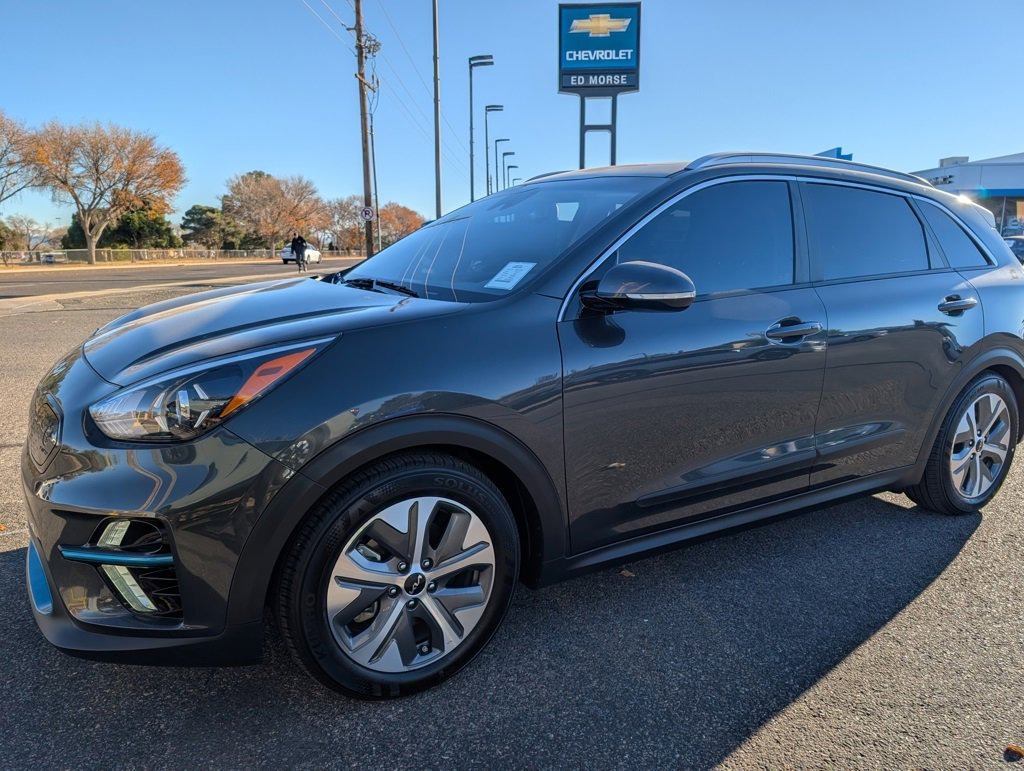 Used 2022 Kia Niro EX Premium image 1