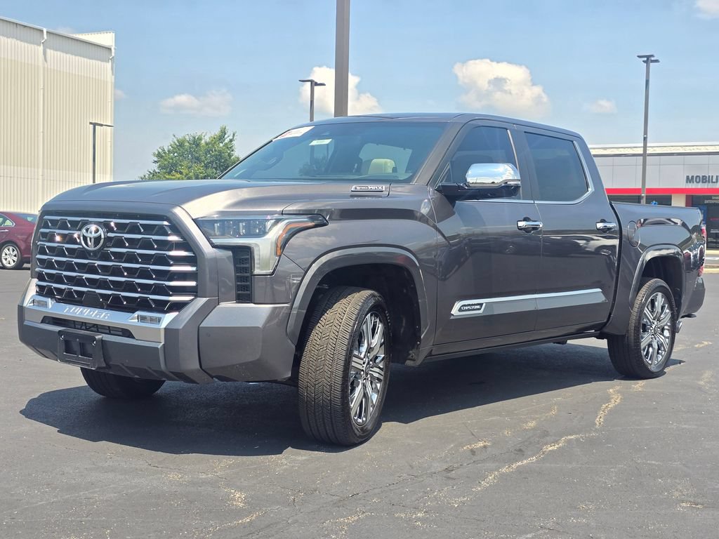 Used 2025 Toyota Tundra Capstone AWD/4WD image 4