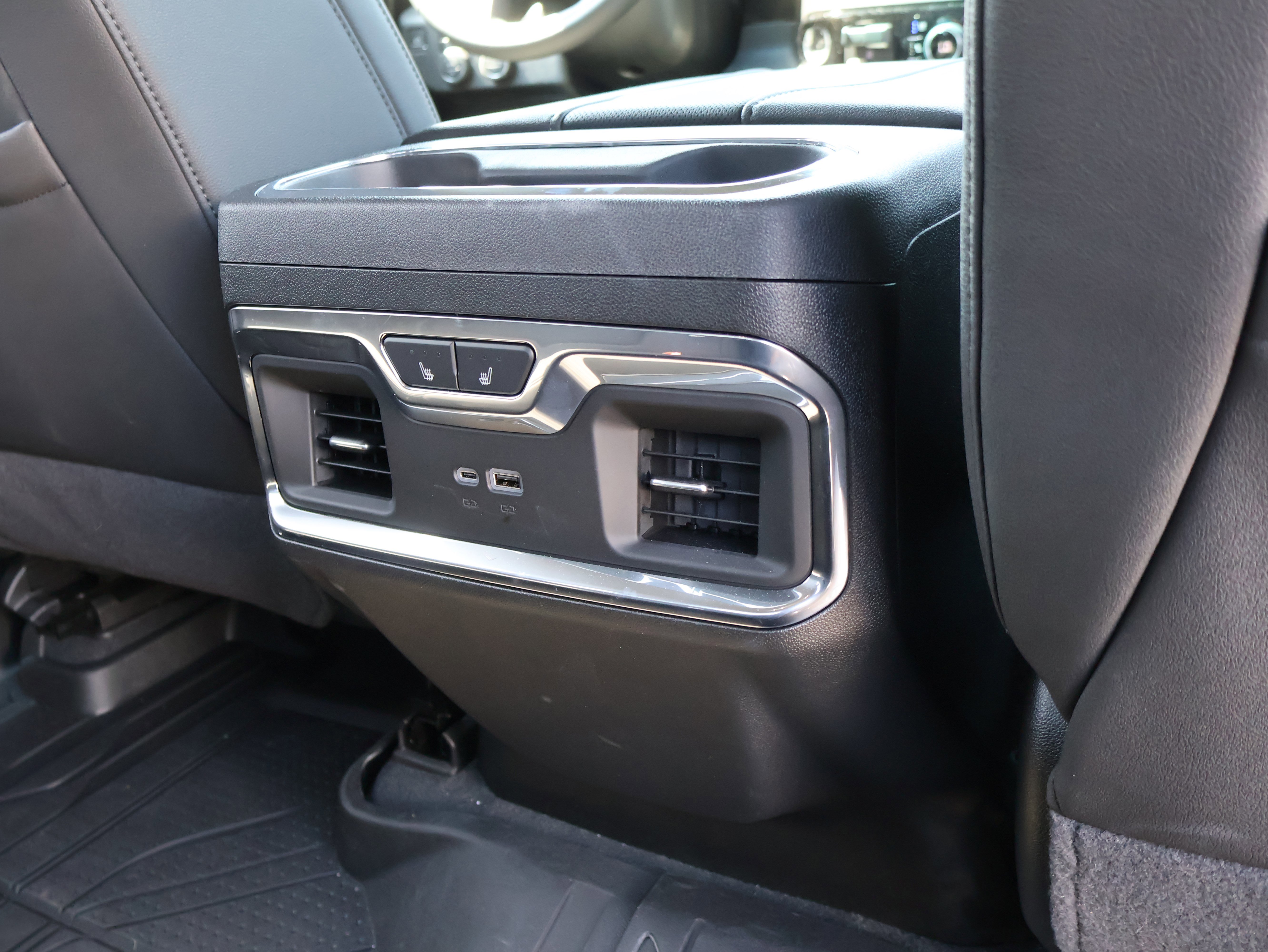 Used 2025 Chevrolet Silverado 1500 LTZ w/ LTZ Convenience Package II image 14