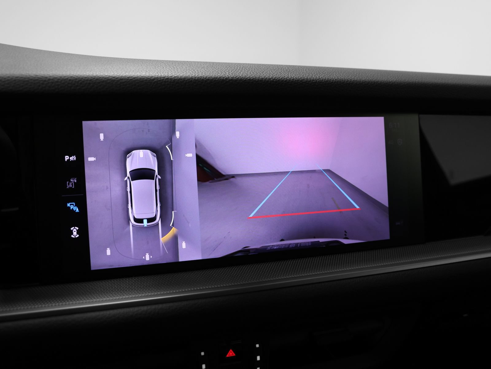 Certified 2026 Porsche Cayenne AWD/4WD image 36