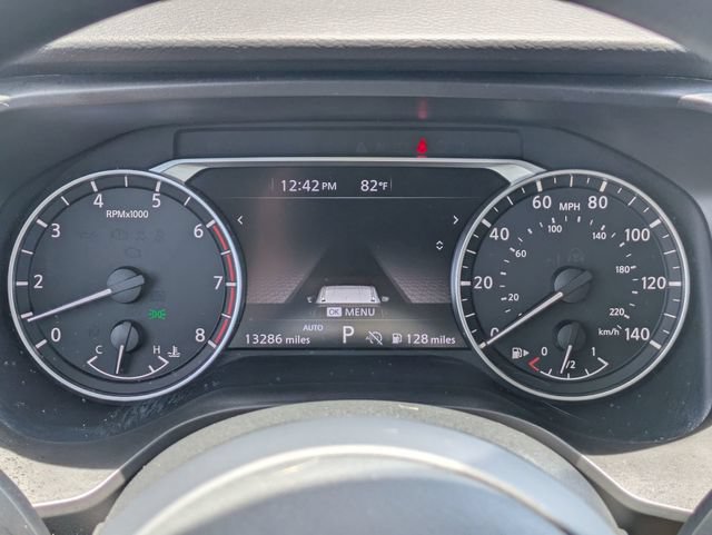 Used 2024 Nissan Rogue SV AWD/4WD image 18