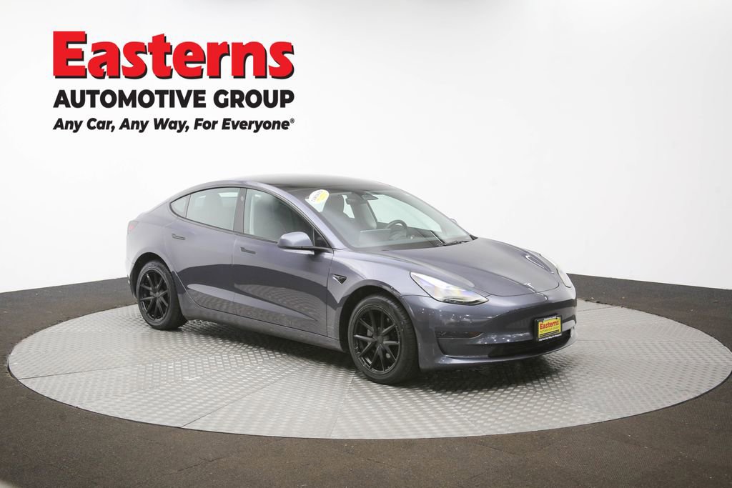 Used 2023 Tesla Model 3 Standard Range image 45