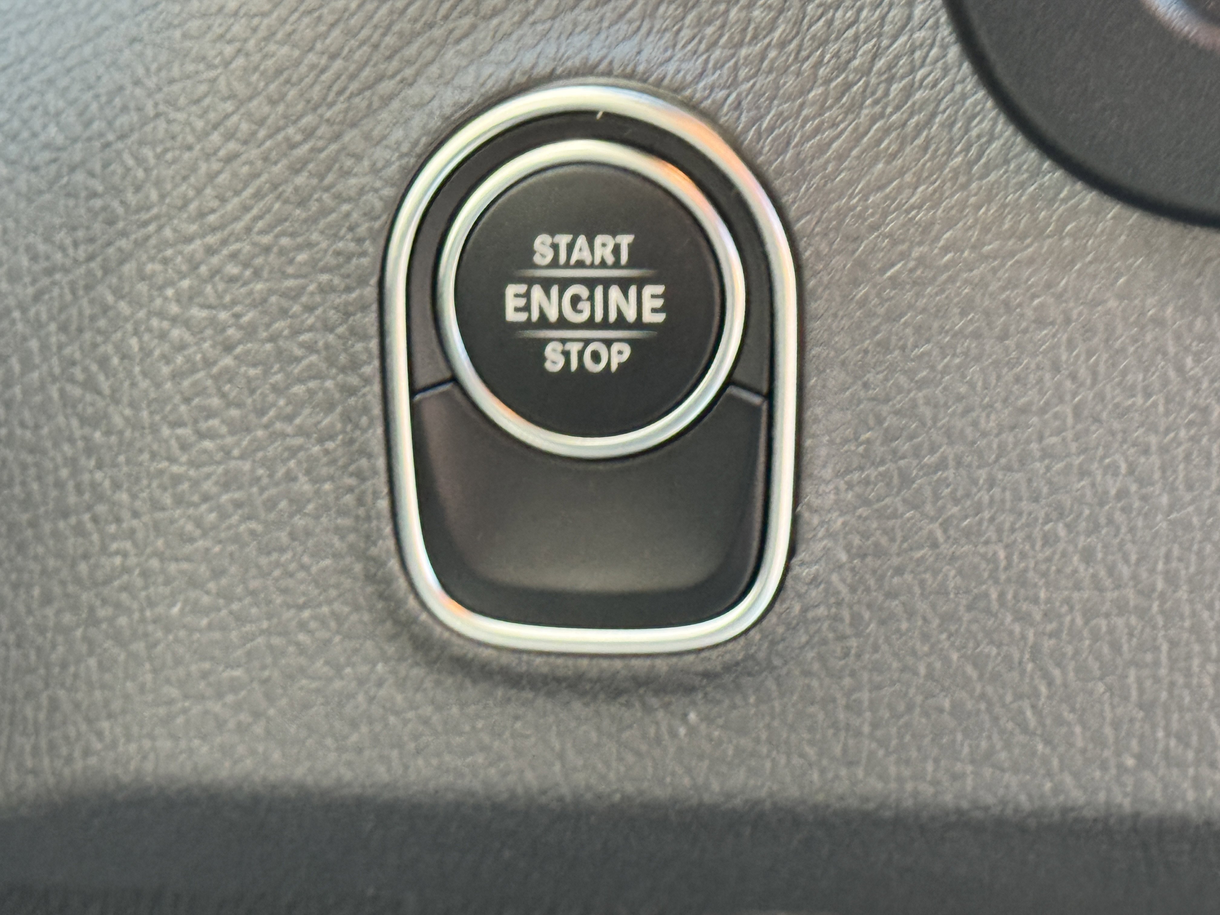 Used 2023 Mercedes-Benz Sprinter 2500 image 21