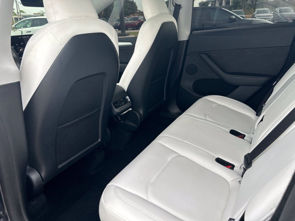Used 2025 Tesla Model Y Performance AWD/4WD image 28