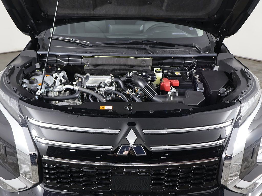 New 2026 Mitsubishi Outlander ES image 19