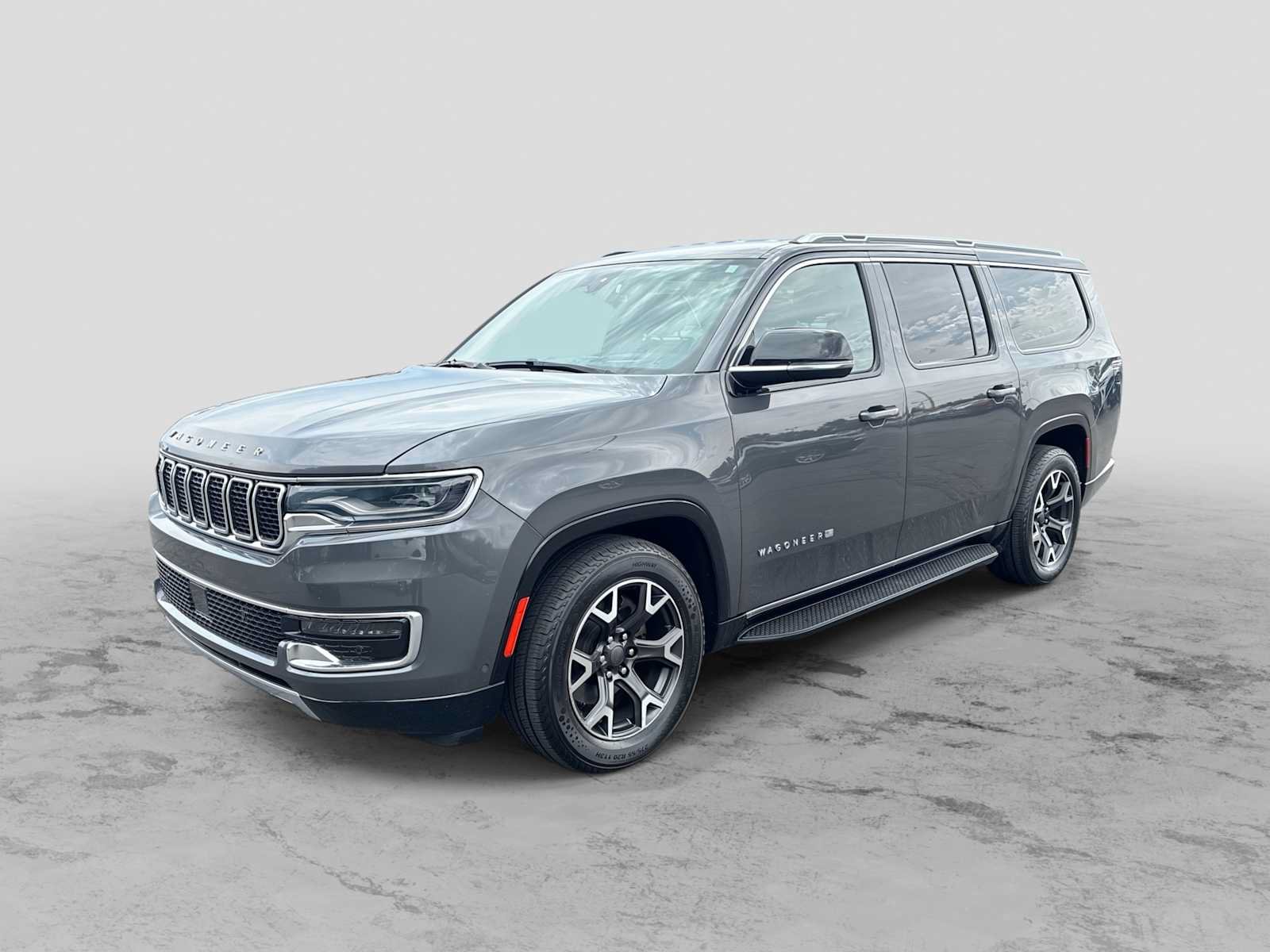 Certified 2024 Jeep Wagoneer L Series III w/ Flexible Seating Group AWD/4WD image 1