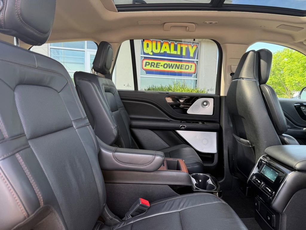 Used 2020 Lincoln Aviator Reserve w/ Equipment Group 202A AWD/4WD image 10