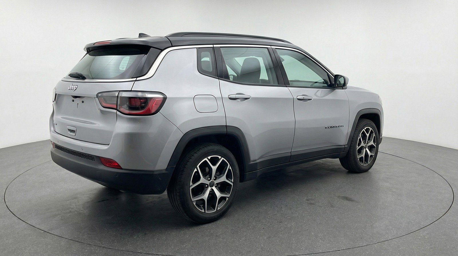 Used 2025 Jeep Compass Limited AWD/4WD image 9