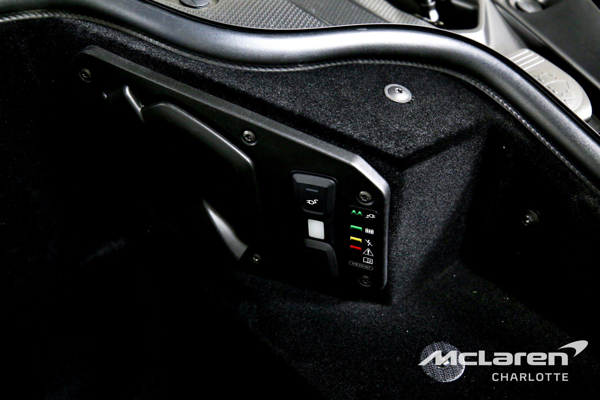 Used 2024 Lamborghini Revuelto AWD/4WD image 17