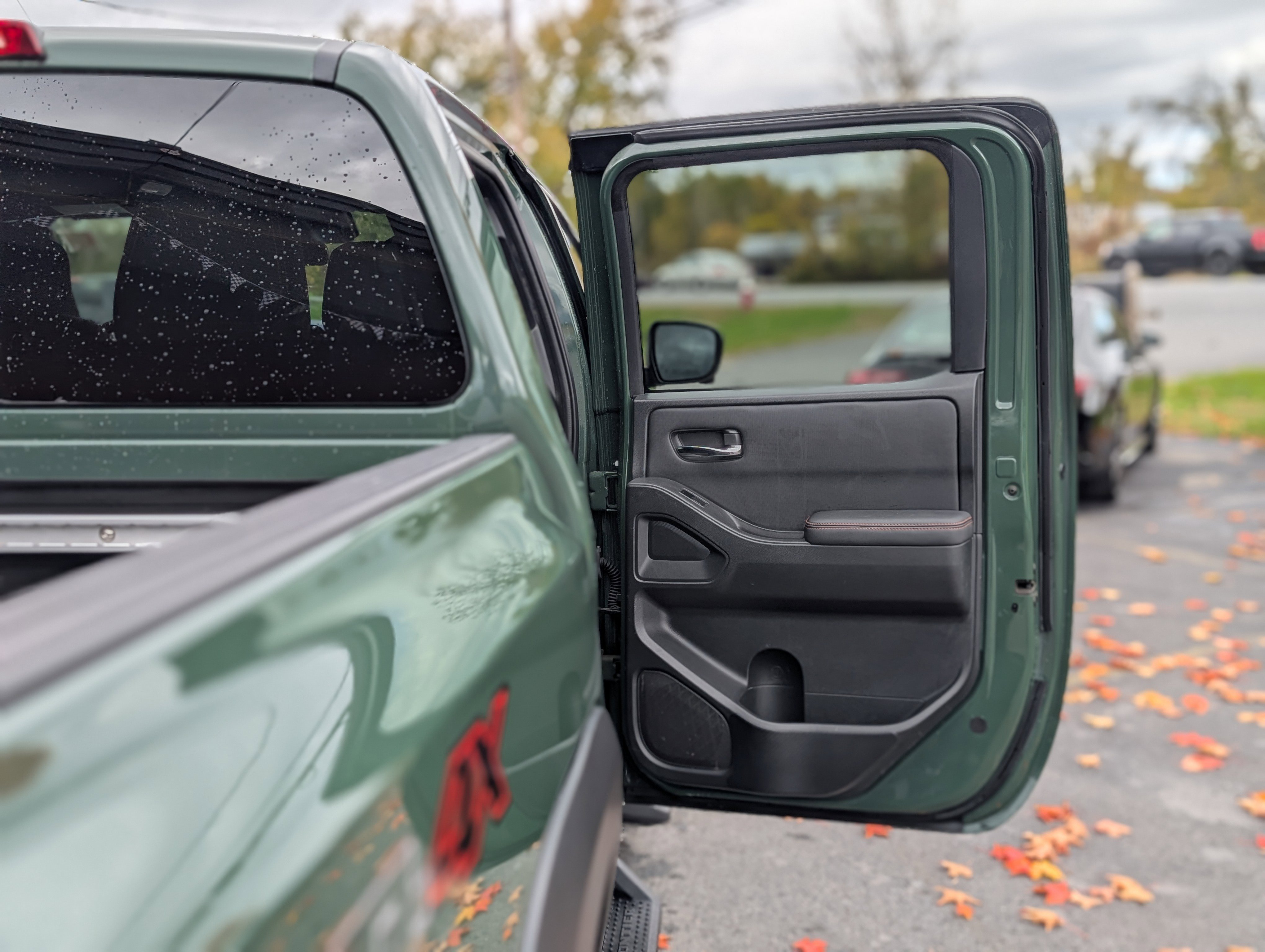Used 2023 Nissan Frontier PRO-4X w/ Pro Convenience Package image 44