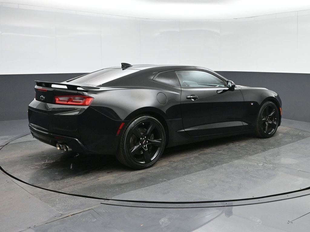 Used 2016 Chevrolet Camaro SS image 7