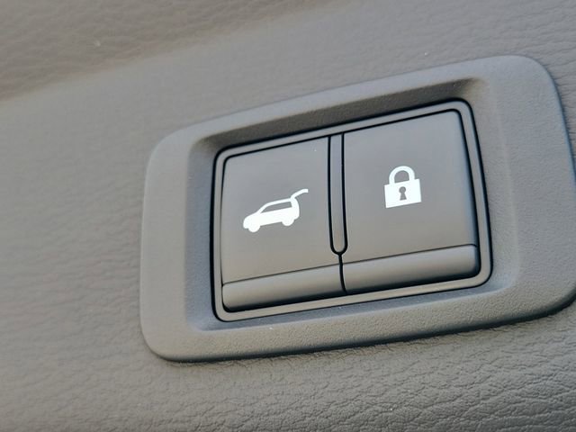 New 2026 Mitsubishi Outlander SE FWD image 12