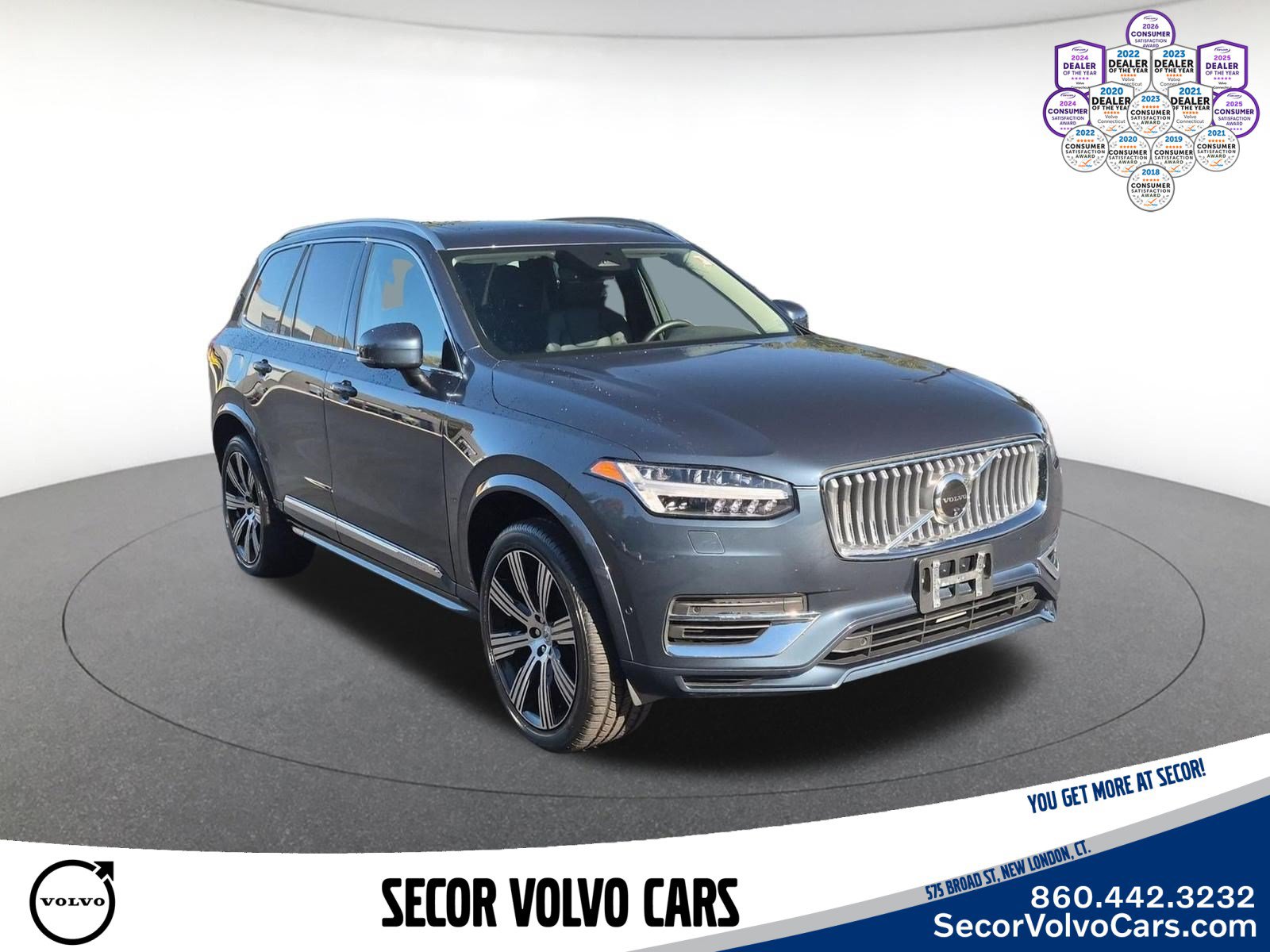 Used 2024 Volvo XC90 T8 Plus w/ Protection Package Premier AWD/4WD image 3