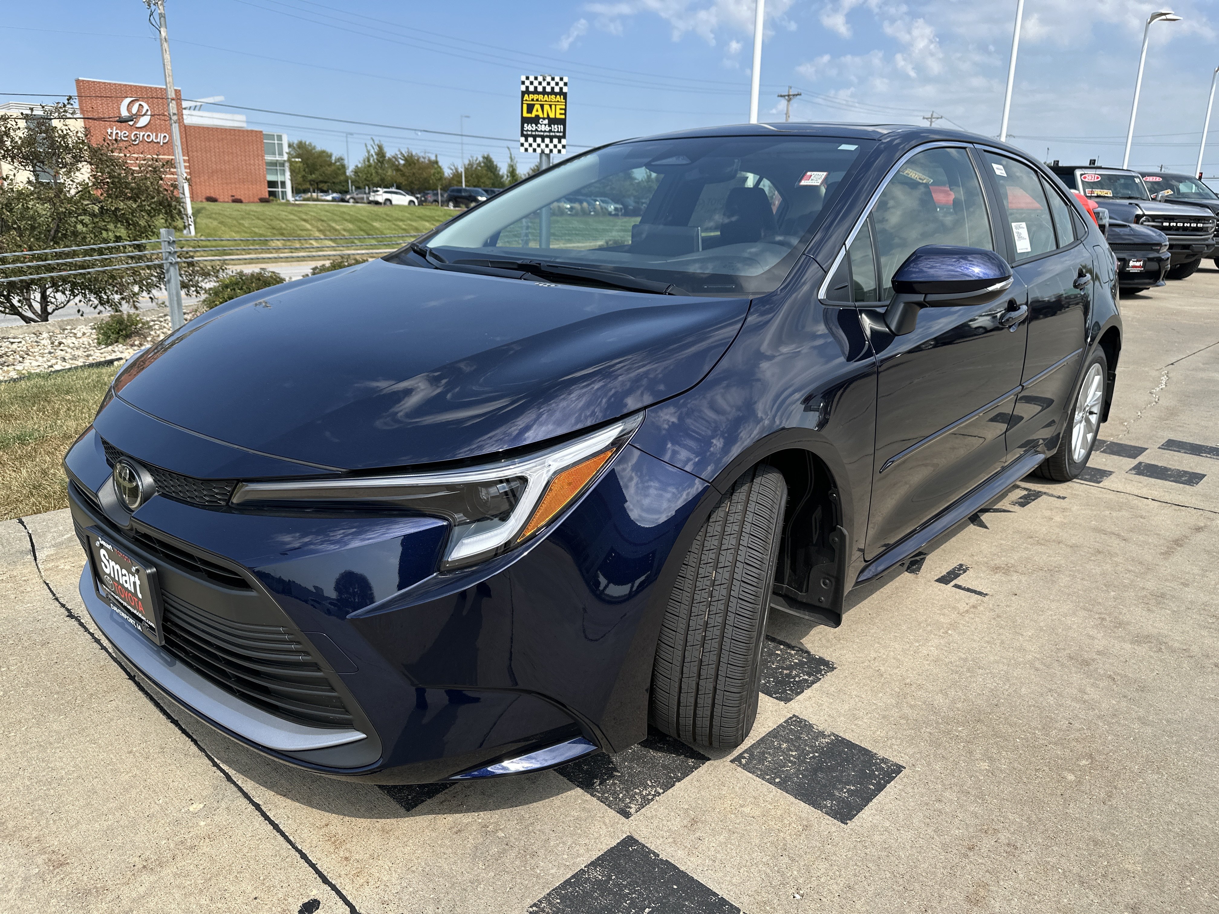 New 2026 Toyota Corolla Hybrid Sedan FWD image 3