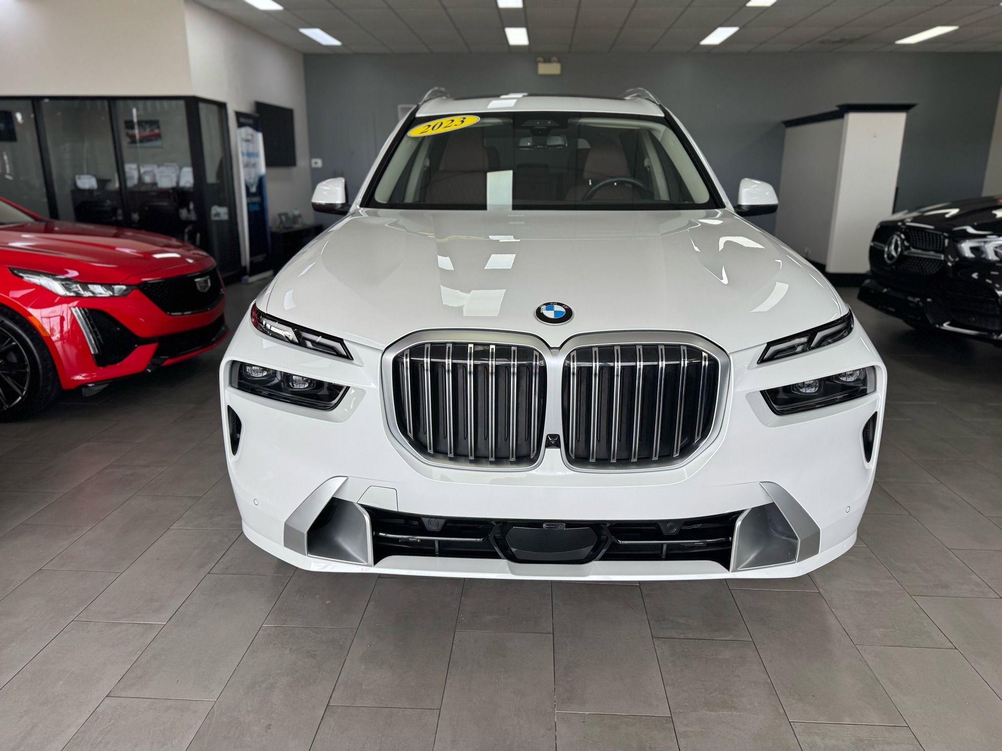 Used 2023 BMW X7 xDrive40i w/ Premium Package image 8