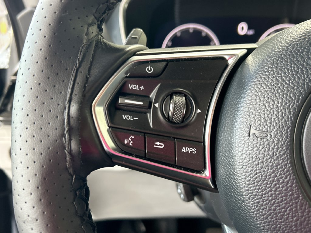 Used 2023 Acura MDX w/ Technology Package FWD image 16