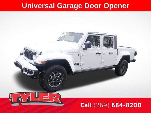 Used 2024 Jeep Gladiator Sport image 3
