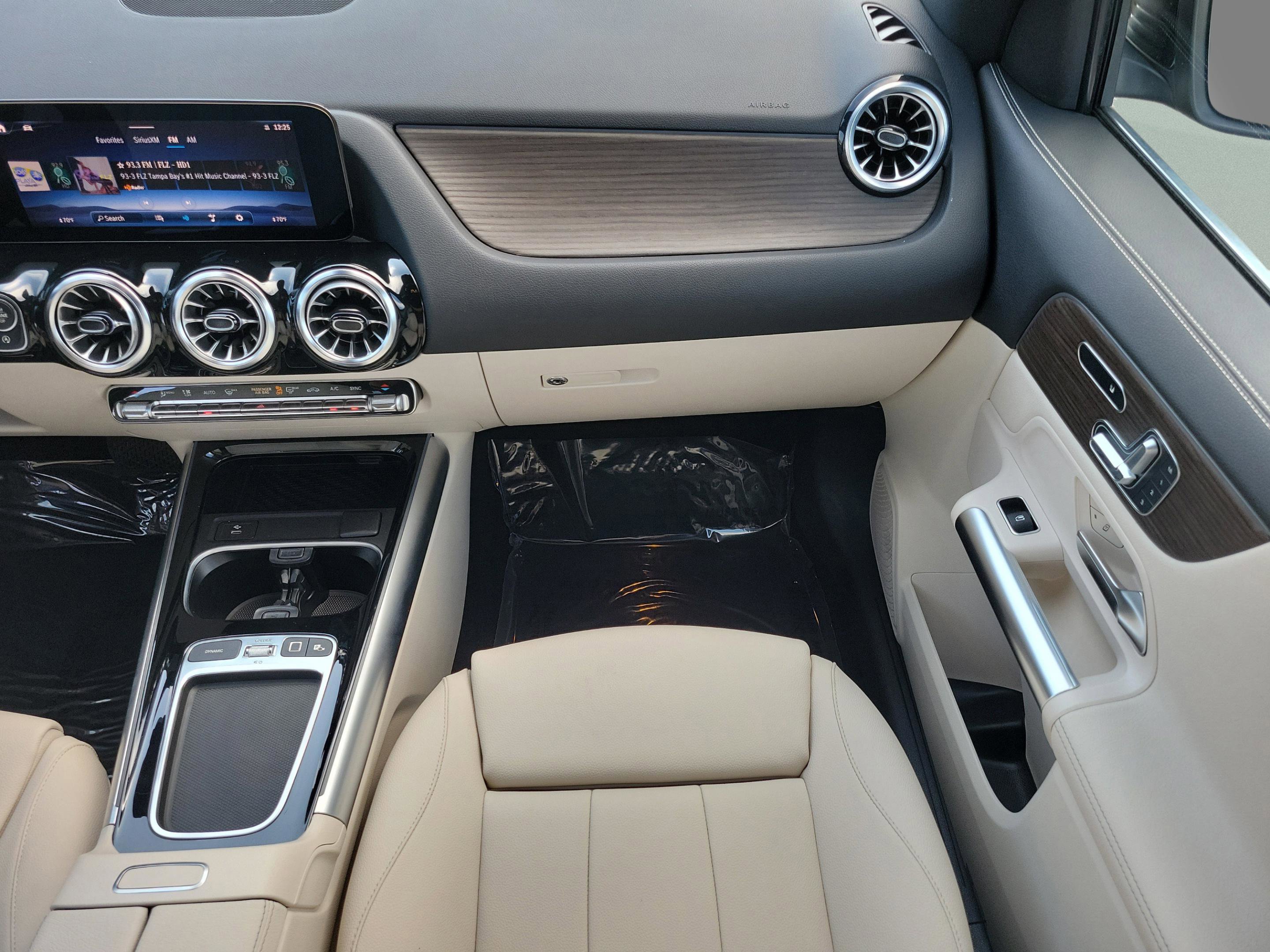 Certified 2025 Mercedes-Benz GLA 250 4MATIC image 19