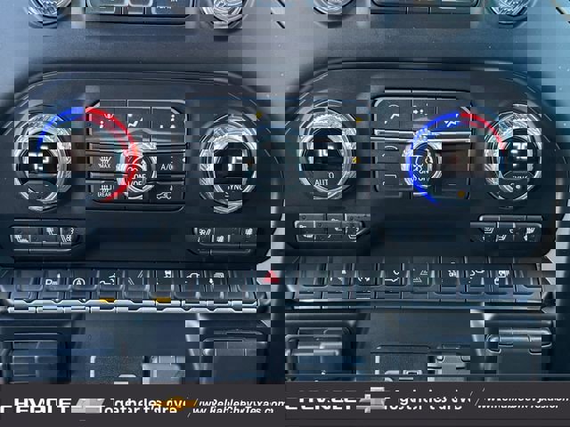 Used 2021 GMC Sierra 1500 SLT image 23