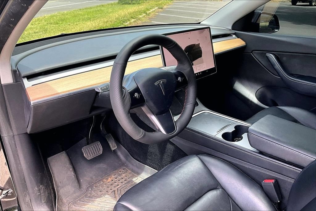 Used 2022 Tesla Model Y Long Range AWD/4WD image 13