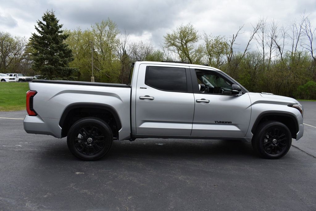 Used 2024 Toyota Tundra Limited AWD/4WD image 5