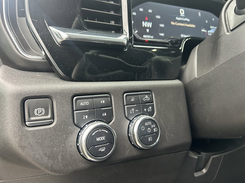 Used 2024 GMC Sierra 1500 SLT w/ X31 Off-Road Package image 15
