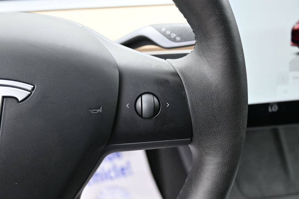 Used 2023 Tesla Model 3 Standard Range RWD image 19