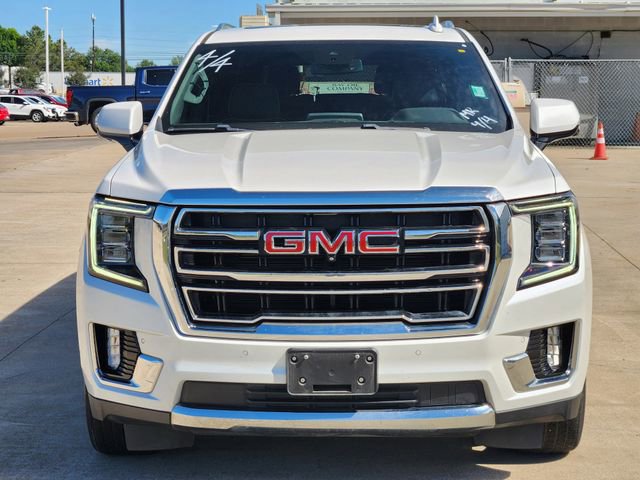 Used 2023 GMC Yukon XL SLT w/ SLT Premium Package image 2