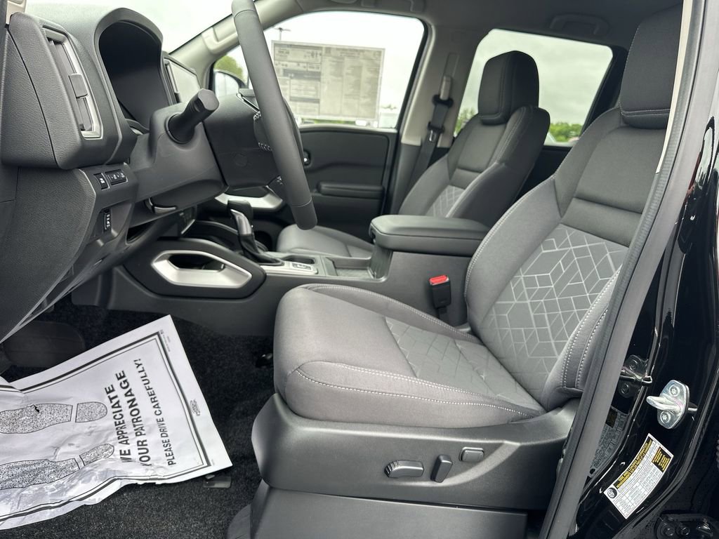 New 2026 Nissan Frontier SV AWD/4WD image 17