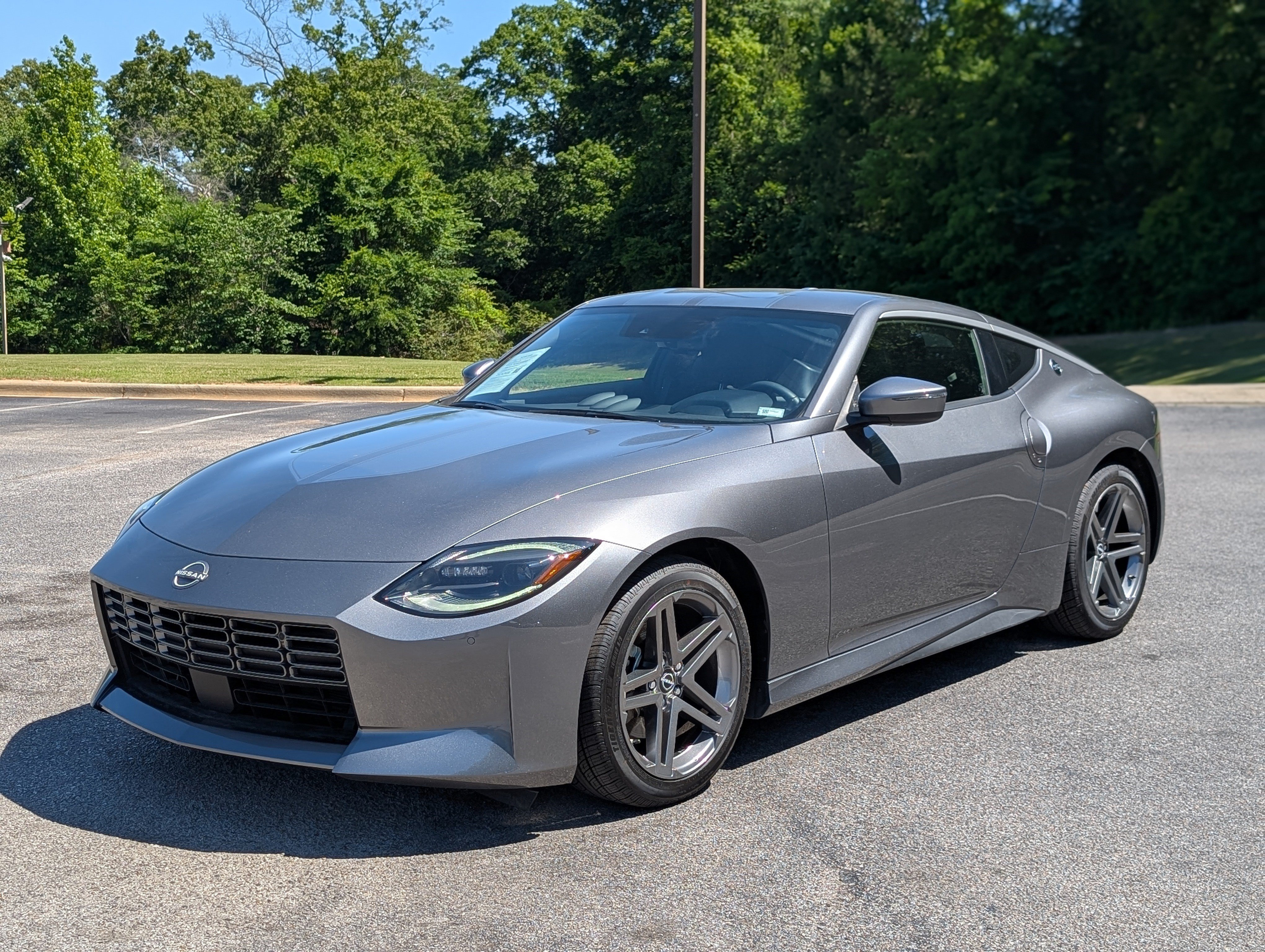 Used 2024 Nissan Z Performance w/ Floor Mat Package RWD image 5