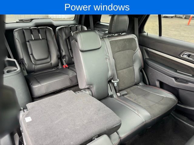 Certified 2018 Ford Explorer XLT w/ Equipment Group 202A image 32