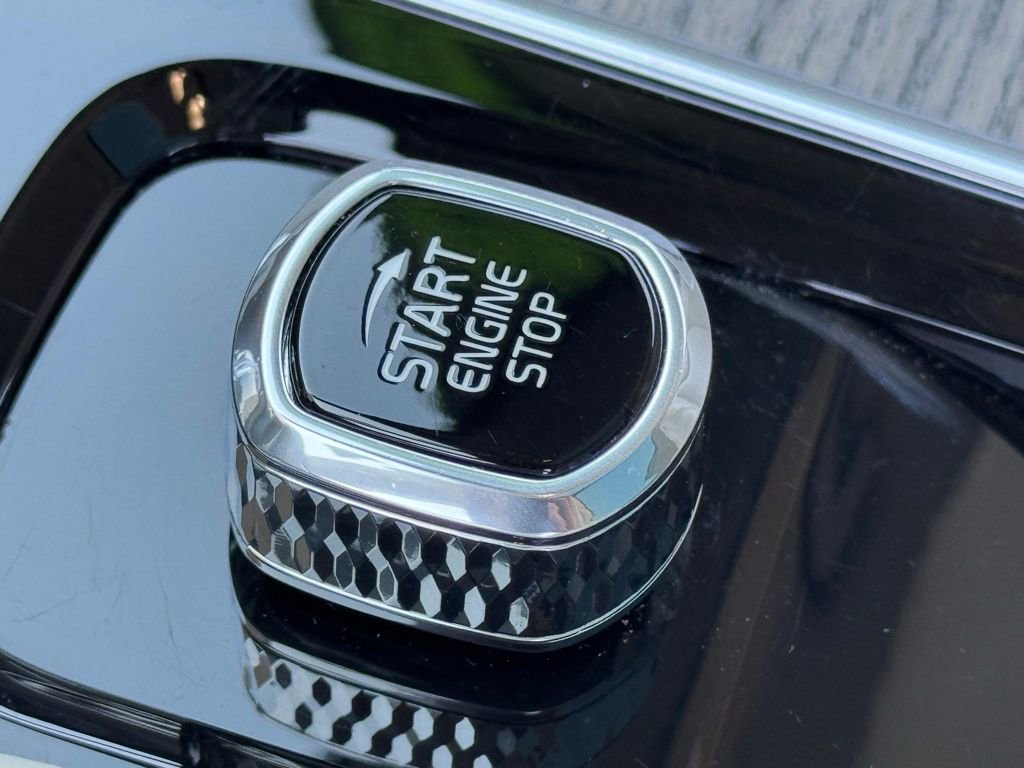 Used 2023 Volvo XC90 T8 Ultimate image 15