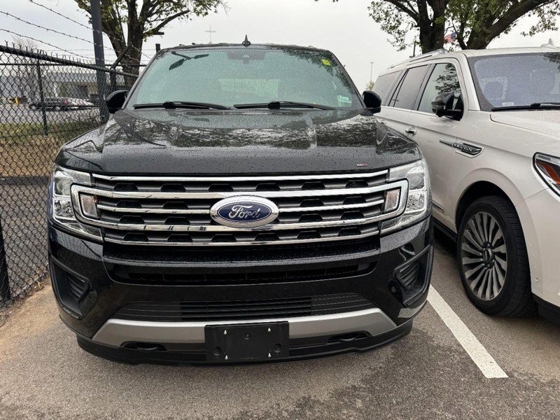 Used 2020 Ford Expedition XLT w/ Equipment Group 202A image 2