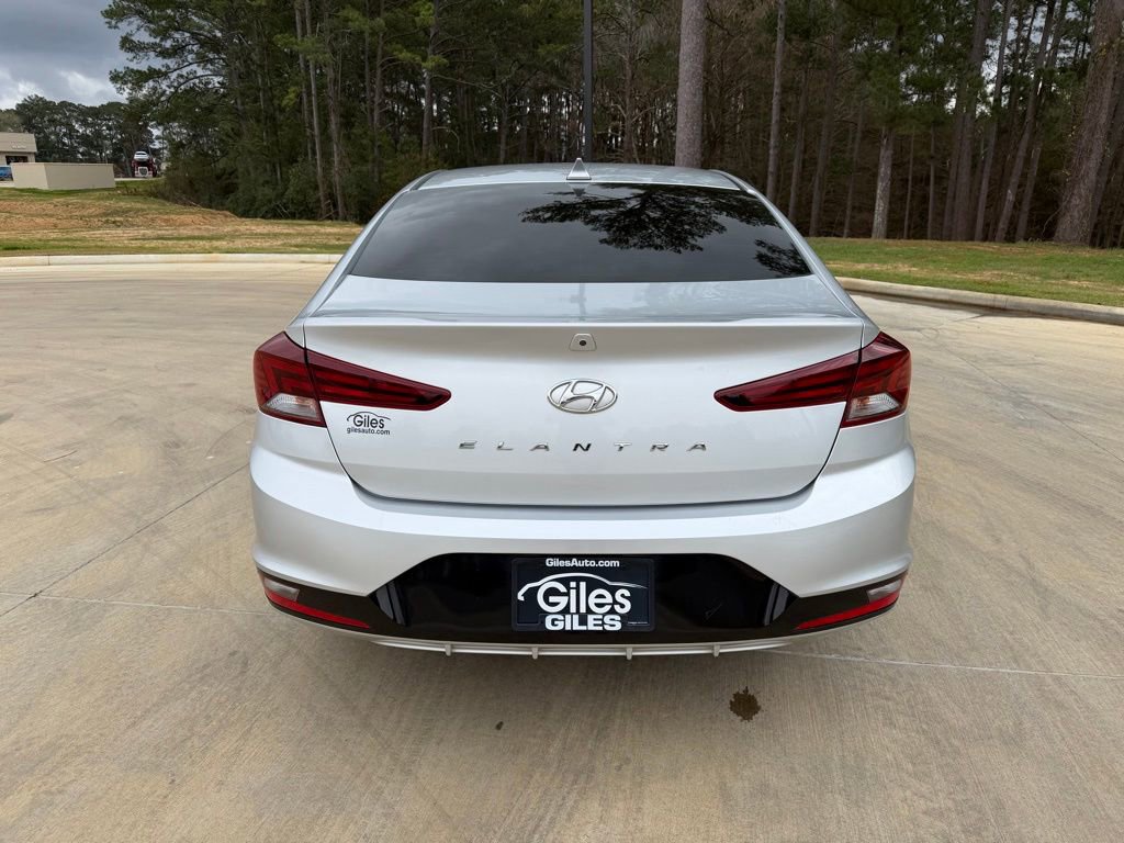 Used 2019 Hyundai Elantra SEL w/ Cargo Package image 4