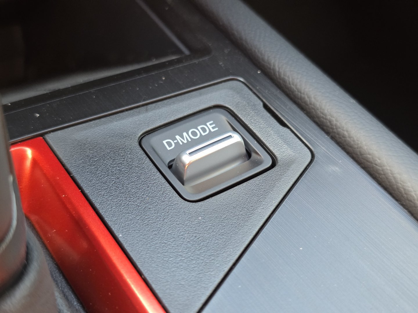 New 2026 Nissan Kicks SR AWD/4WD image 36
