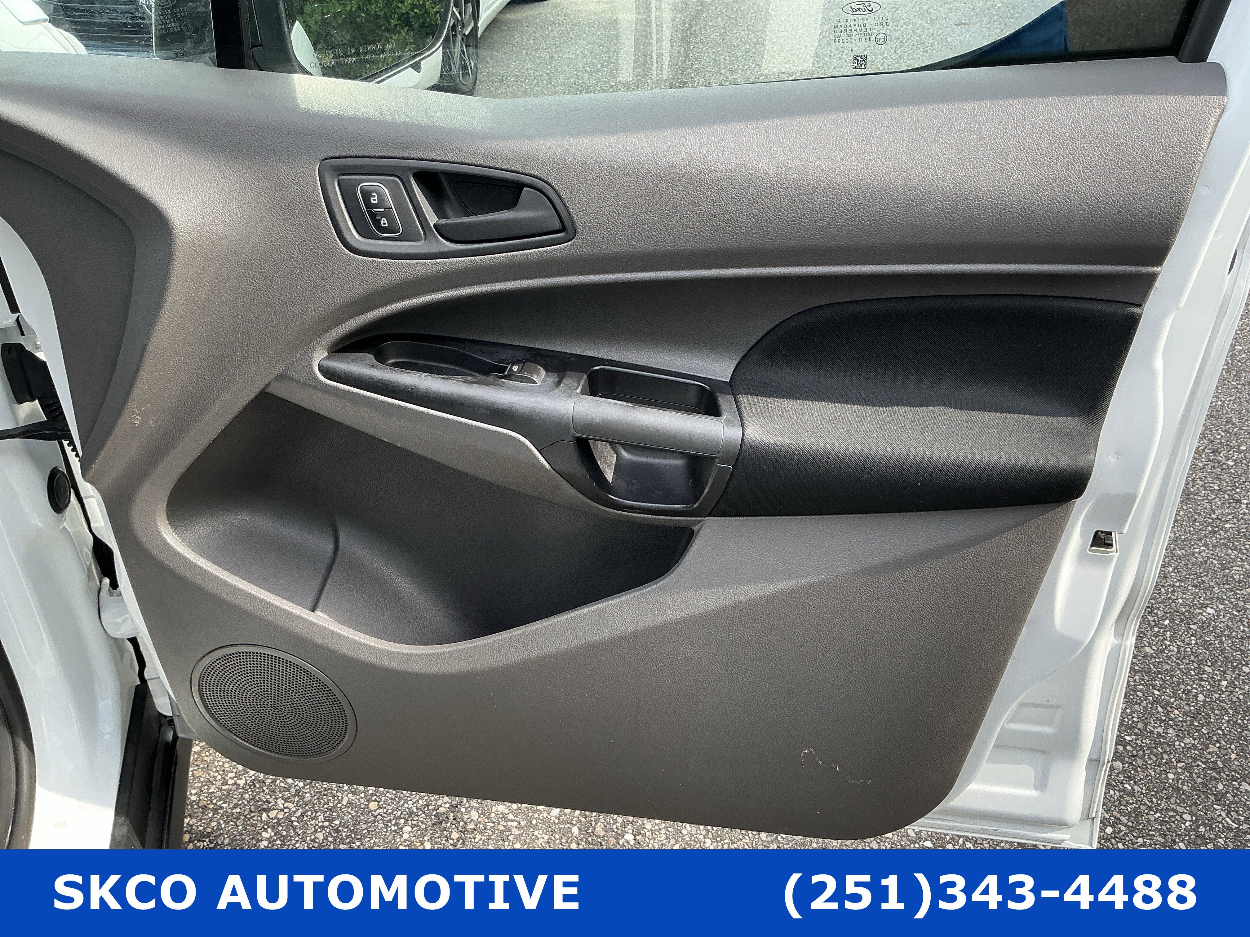 Used 2020 Ford Transit Connect XL FWD image 12