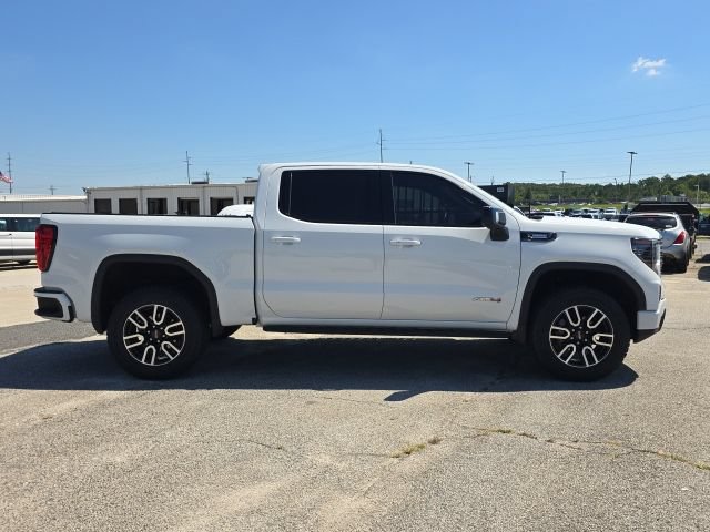 Used 2024 GMC Sierra 1500 AT4 w/ Technology Package AWD/4WD image 6